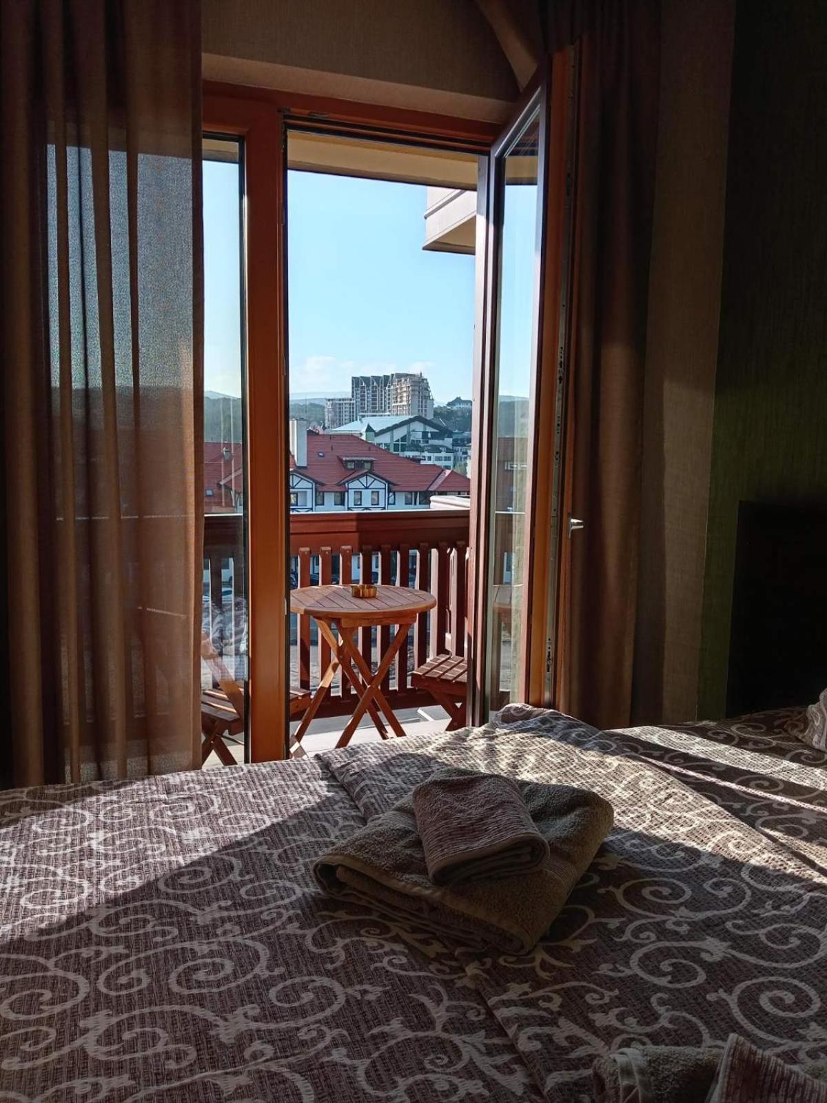 310 Apartment